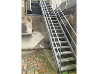 Stalen buiten (vlucht) trap - afbeelding 7 van  8