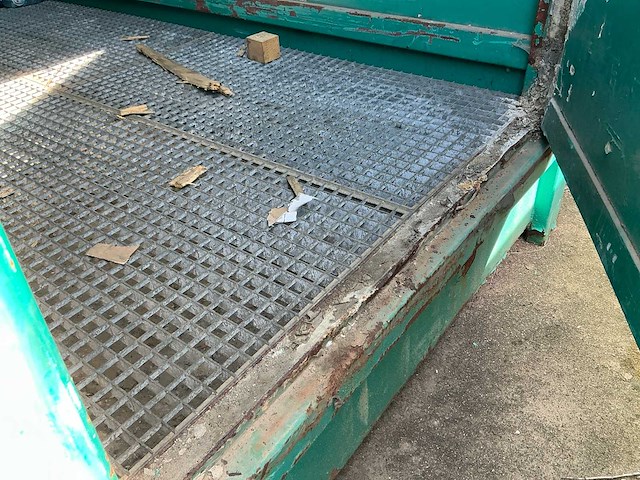 Stalen chemische opslagcontainer / milieucontainer met lekbak - afbeelding 14 van  17