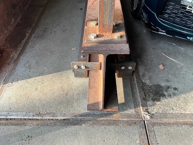 Stalen constructiebalk 950cm hea450 v.v. geleiderail - afbeelding 4 van  5