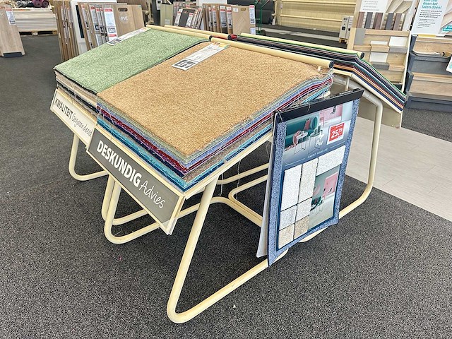 Stalen display met samples vloerbedekking (20x) - afbeelding 1 van  4