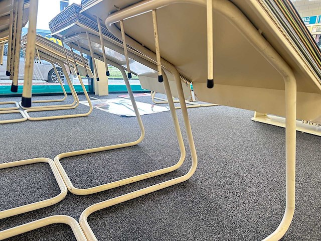 Stalen display met samples vloerbedekking (20x) - afbeelding 3 van  4