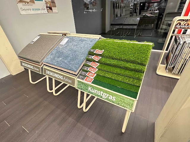 Stalen display met samples vloerbedekking (26x) - afbeelding 1 van  4