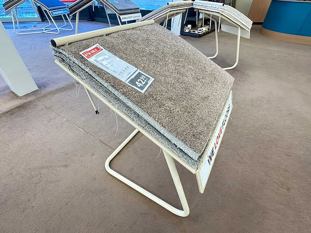 Stalen display met samples vloerbedekking (28x) - afbeelding 2 van  8