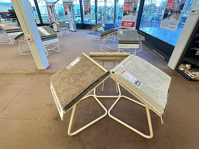 Stalen display met samples vloerbedekking (28x) - afbeelding 5 van  8