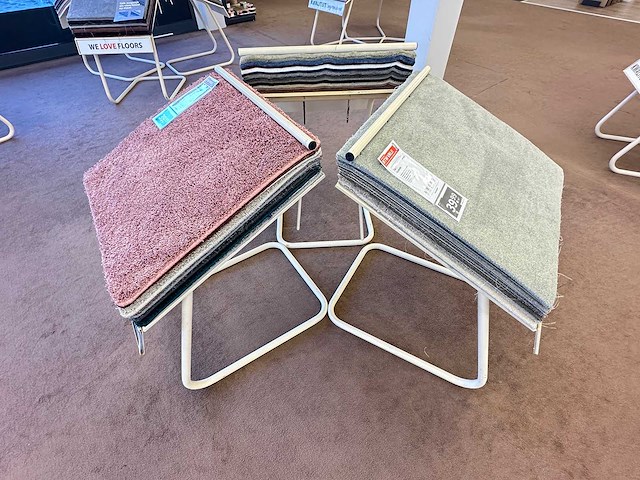 Stalen display met samples vloerbedekking (28x) - afbeelding 8 van  8