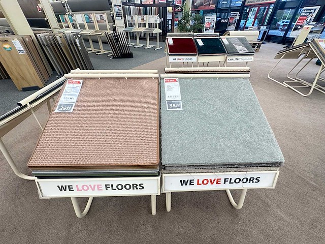 Stalen display met samples vloerbedekking (34x) - afbeelding 2 van  3