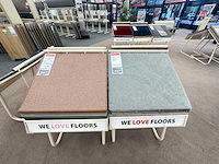 Stalen display met samples vloerbedekking (34x) - afbeelding 2 van  3