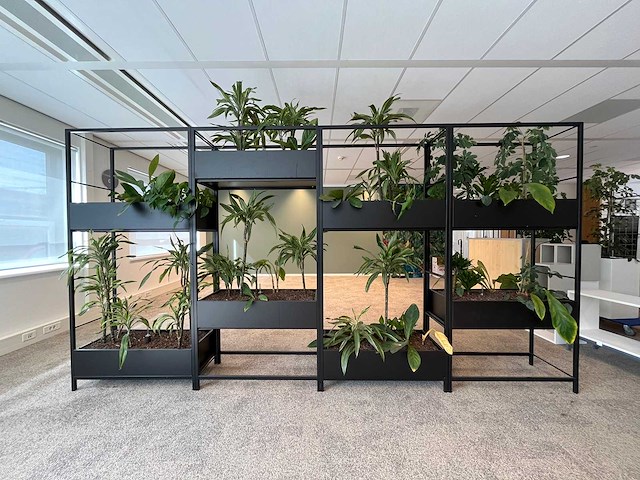 Stalen divider met planten 400cm - afbeelding 1 van  14