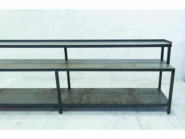 Stalen dressoir - afbeelding 3 van  3
