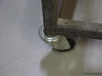 Stalen frame/onderstel, verrijdbaar - afbeelding 4 van  4