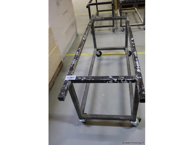 Stalen frame/onderstel, verrijdbaar - afbeelding 1 van  3