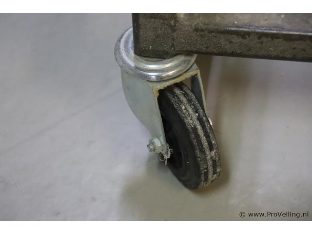 Stalen frame/onderstel, verrijdbaar - afbeelding 3 van  3