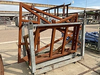 Stalen frames in bok - afbeelding 8 van  9