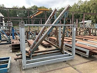 Stalen frames in bok - afbeelding 3 van  8