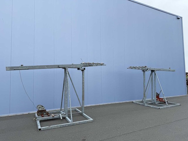 Stalen gegalvaniseerde bouwlamp telescoopmast (2x) - afbeelding 1 van  7