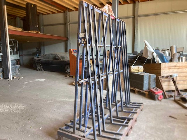 Stalen glasbok / glasrek - afbeelding 1 van  3