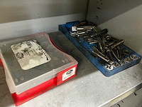 Stalen jaloeziedeurkast met ca. 15 gereedschappen - afbeelding 10 van  20