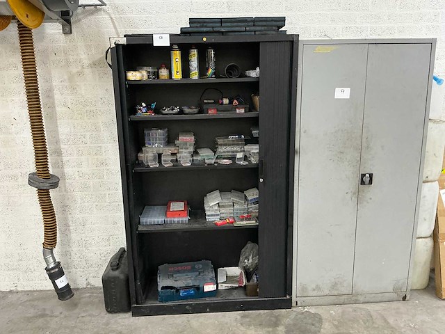 Stalen jaloeziedeurkast met kleinmateriaal - afbeelding 2 van  9