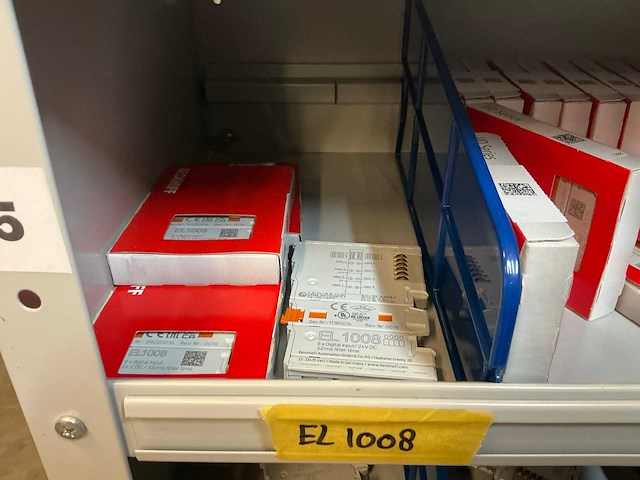 Stalen kast met beckhoff elektra onderdelen - afbeelding 15 van  47