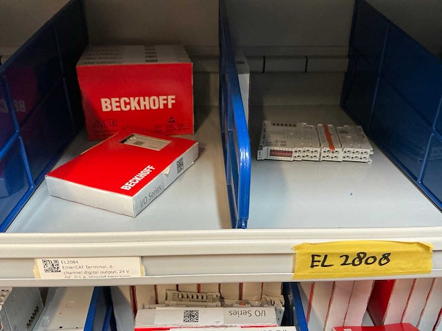 Stalen kast met beckhoff elektra onderdelen - afbeelding 17 van  47