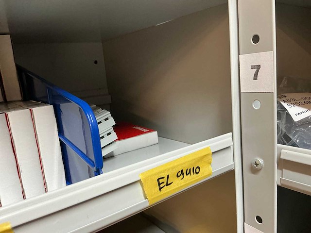 Stalen kast met beckhoff elektra onderdelen - afbeelding 20 van  47