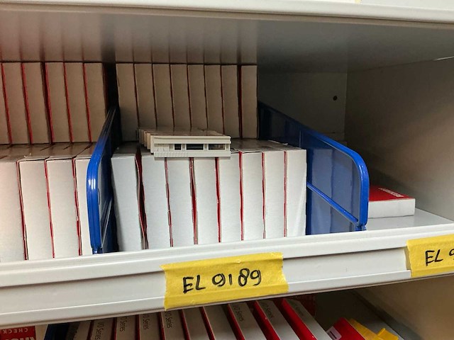 Stalen kast met beckhoff elektra onderdelen - afbeelding 21 van  47