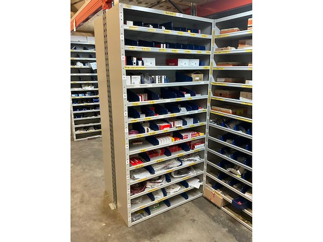 Stalen kast met beckhoff elektra onderdelen - afbeelding 12 van  47