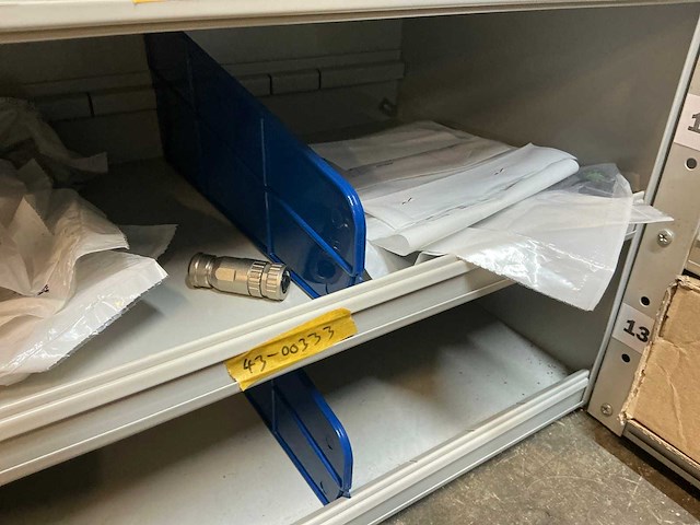 Stalen kast met beckhoff elektra onderdelen - afbeelding 42 van  47