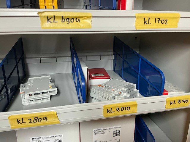 Stalen kast met beckhoff elektra onderdelen - afbeelding 46 van  47