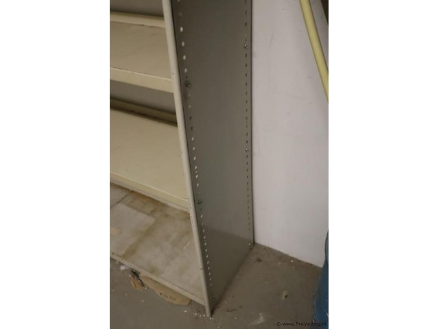 Stalen kast - afbeelding 2 van  3