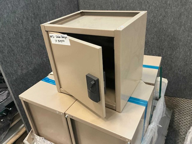 Stalen kluisje (19x) - afbeelding 2 van  5