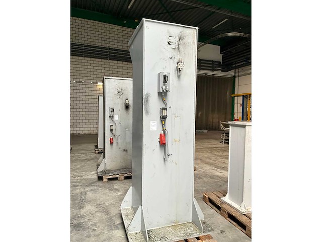 Stalen kolom (3x) - afbeelding 3 van  7