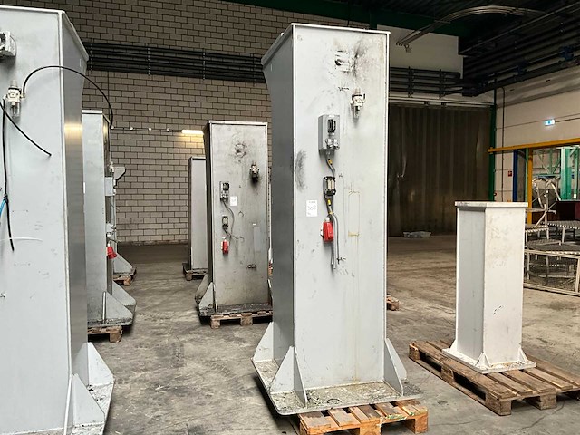 Stalen kolom (3x) - afbeelding 2 van  7