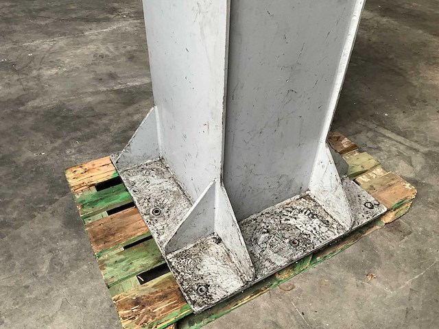 Stalen kolom - afbeelding 4 van  4