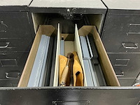 Stalen ladekast met inhoud (4x) - afbeelding 5 van  17