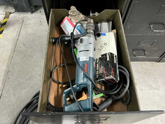 Stalen ladekast met inhoud (4x) - afbeelding 16 van  17