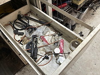 Stalen ladekast met inhoud - afbeelding 6 van  7