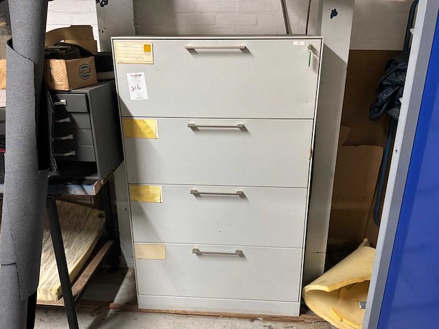 Stalen ladekast met interieur bekleding - afbeelding 1 van  6