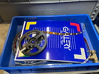 Stalen ladenkast met kabels - afbeelding 16 van  19