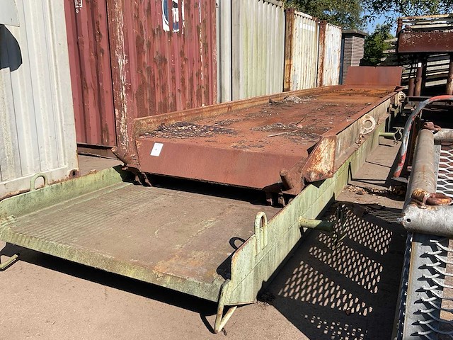 Stalen machineframe (2x) - afbeelding 1 van  5