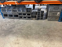 Stalen magazijnbakjes - afbeelding 1 van  1