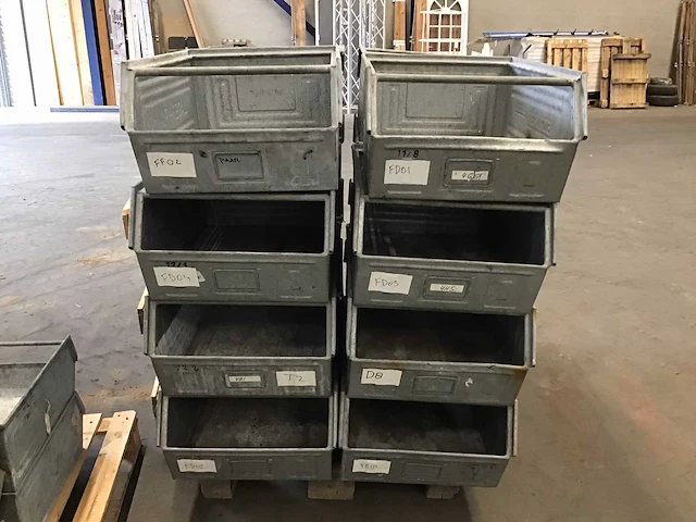Stalen magazijnbakken (95x) - afbeelding 2 van  5