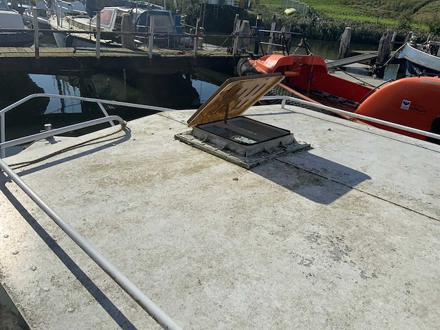Stalen motorkruiser - afbeelding 10 van  28