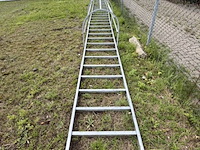 Stalen noodtrap - afbeelding 1 van  5