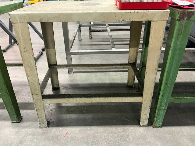 Stalen onderstel/ tafel 60x40cm (3x) - afbeelding 2 van  5