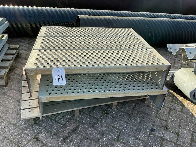 Stalen opstap (2x) - afbeelding 2 van  3