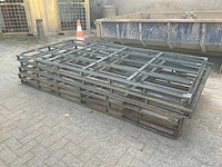 Stalen pallet (5x) - afbeelding 1 van  4
