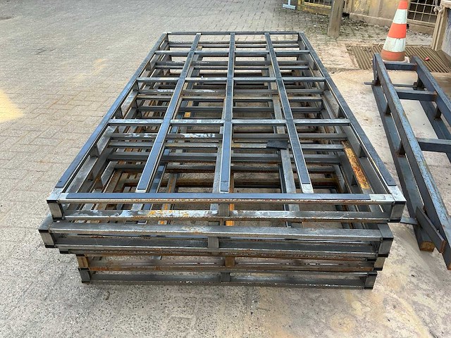 Stalen pallet (5x) - afbeelding 3 van  4