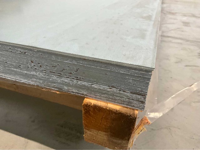 Stalen plaat (42x) - afbeelding 1 van  3