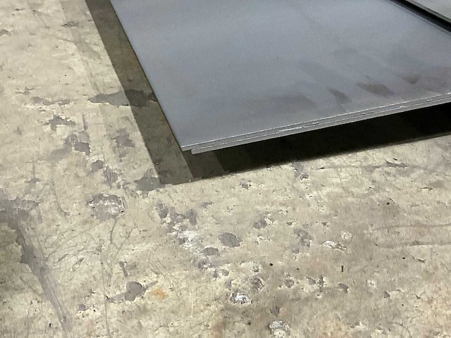 Stalen plaatmateriaal diverse maten en diktes (43x) - afbeelding 2 van  5